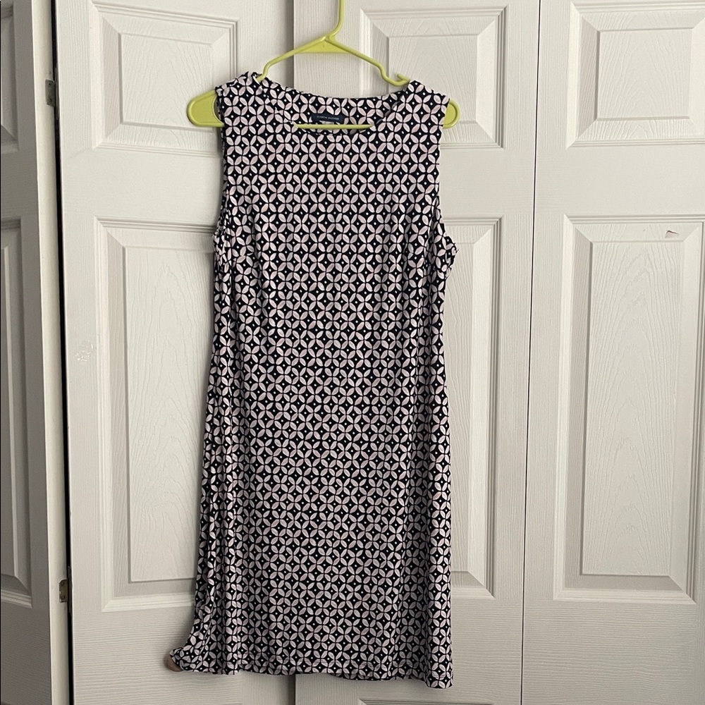 Tommy Hilfiger women's geometrical floral print.  #0369
